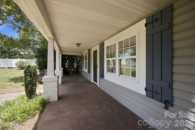 19428 Zion Ave, Cornelius, NC 28031