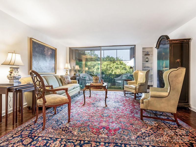 1300 Queens Rd #401, Charlotte, NC 28207