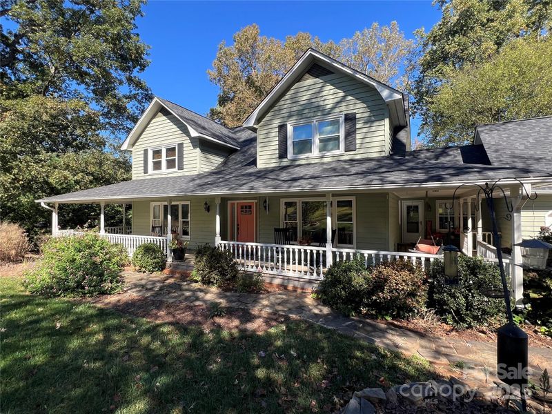 303 Fallingbrook Dr, Belmont, NC 28012