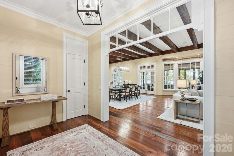 166 Iron Gate Cir, Mooresville, NC 28117