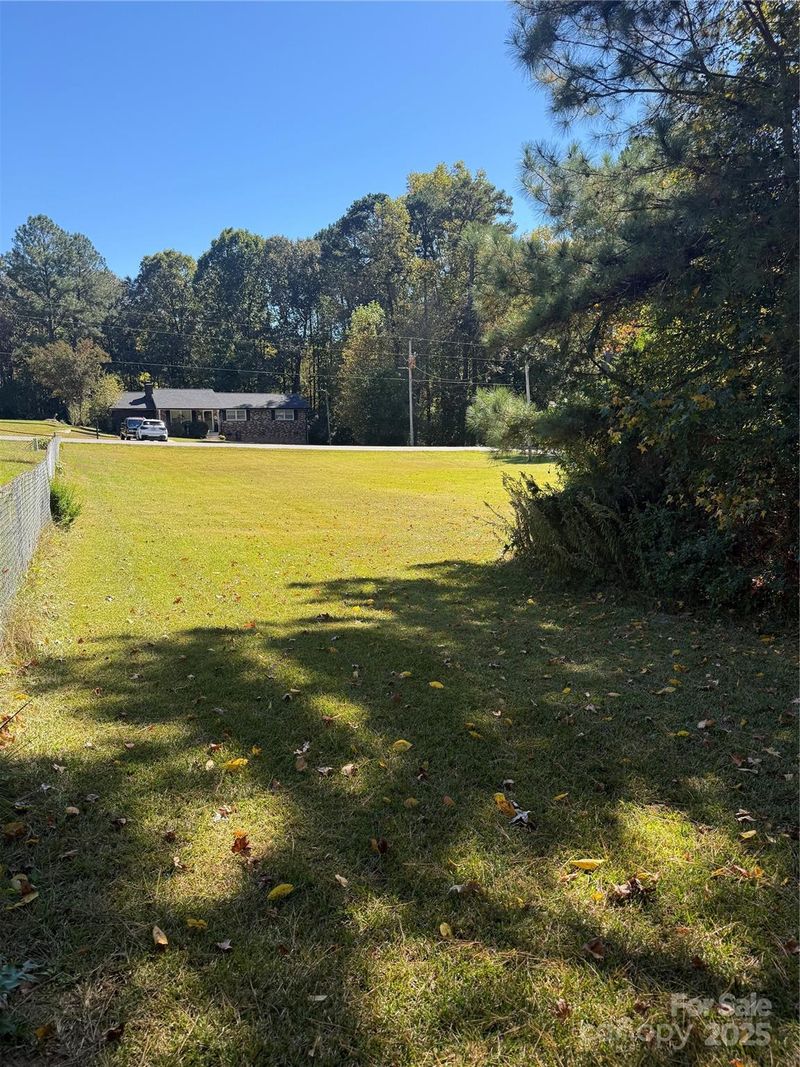 1014 Spring Dr, Gastonia, NC 28052