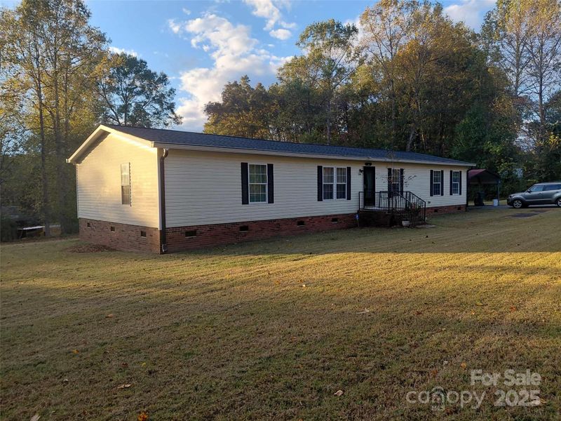 1900 Shady Ln, Newton, NC 28658