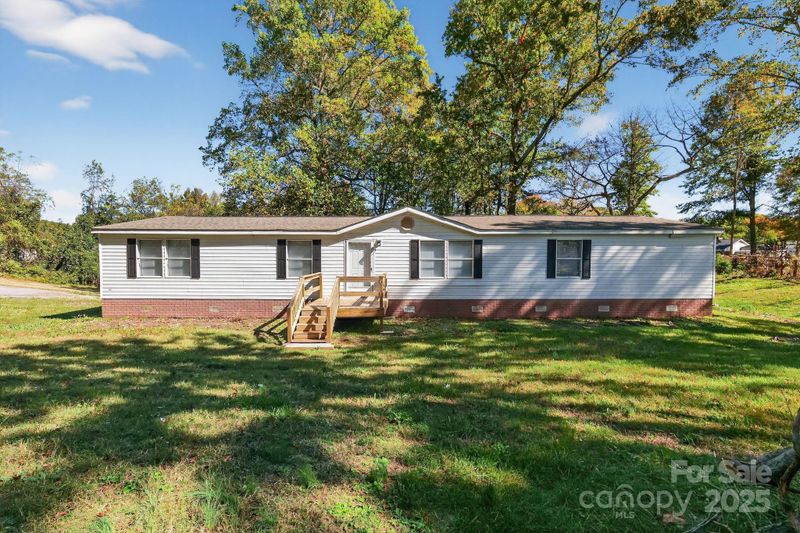 3802 Hickory Grove Rd, Mount Holly, NC 28120