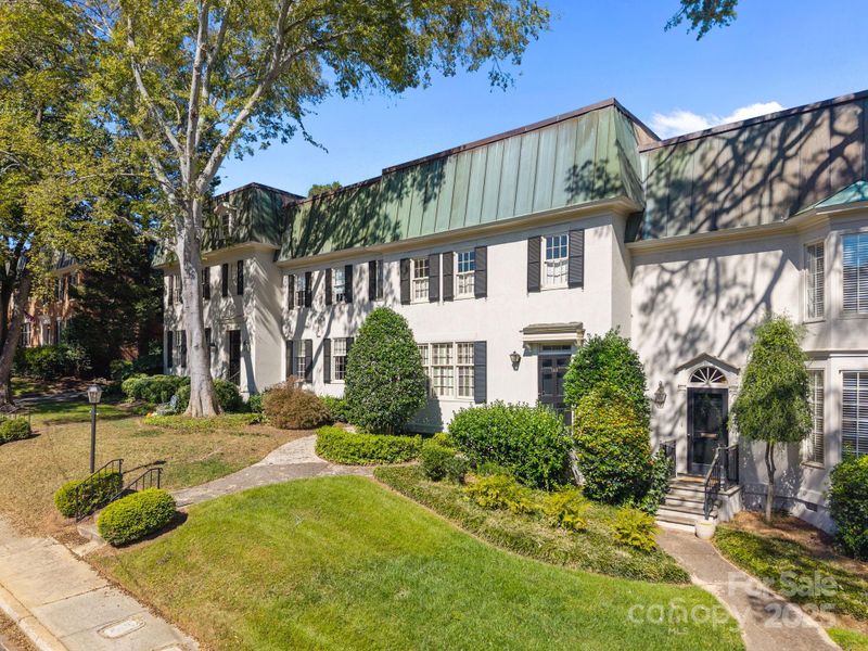 155 Perrin Pl, Charlotte, NC 28207