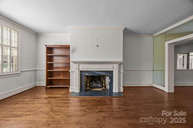 155 Perrin Pl, Charlotte, NC 28207