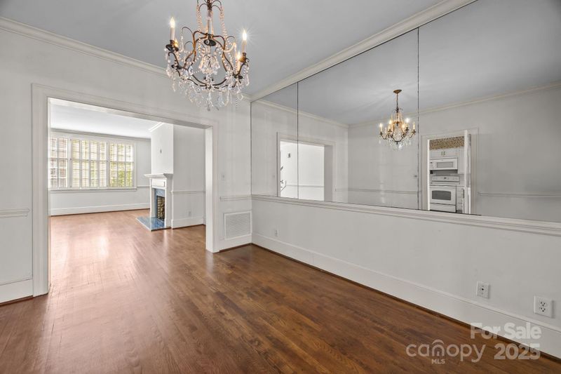 155 Perrin Pl, Charlotte, NC 28207