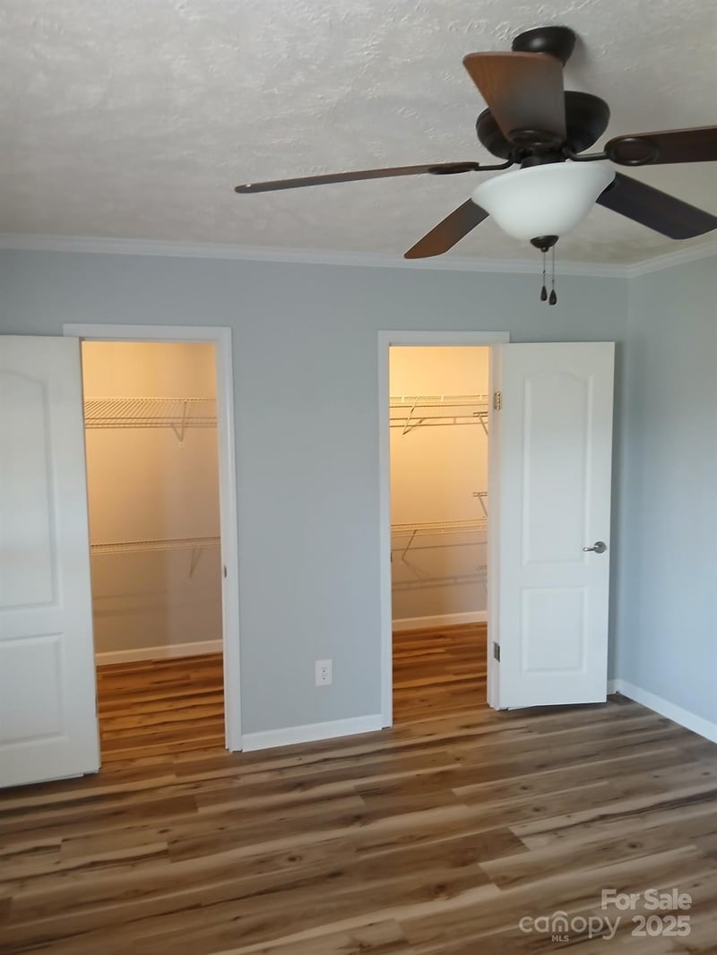 218 Muldoon Ln, Clover, SC 29710