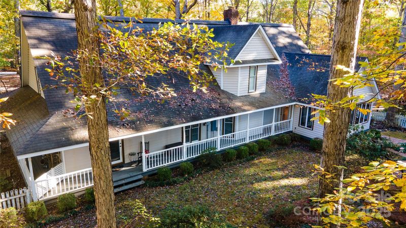 110 Amanda Dr, Matthews, NC 28104