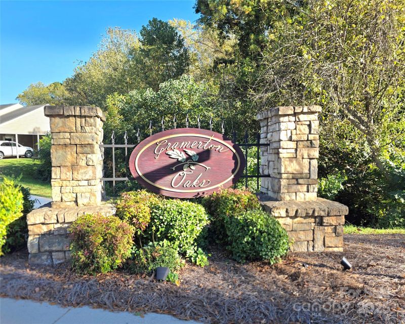 2053 Pin Oak Pl, Cramerton, NC 28032