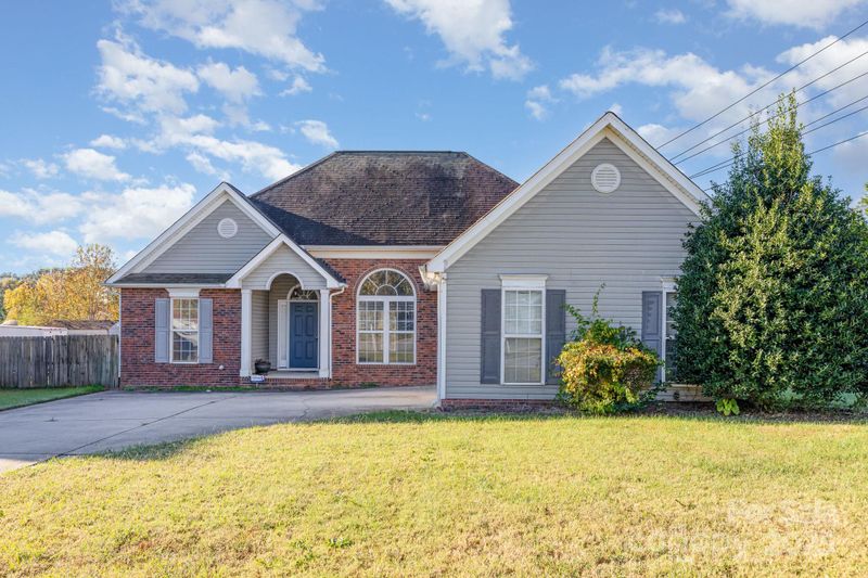 5000 Dresden Ct, Indian Trail, NC 28079