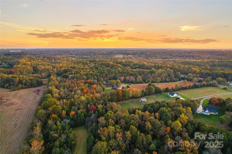 213 Rustic Rd, Mooresville, NC 28115