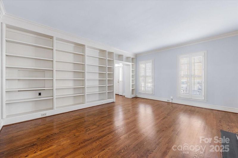 5922 Sharon Hills Rd, Charlotte, NC 28210