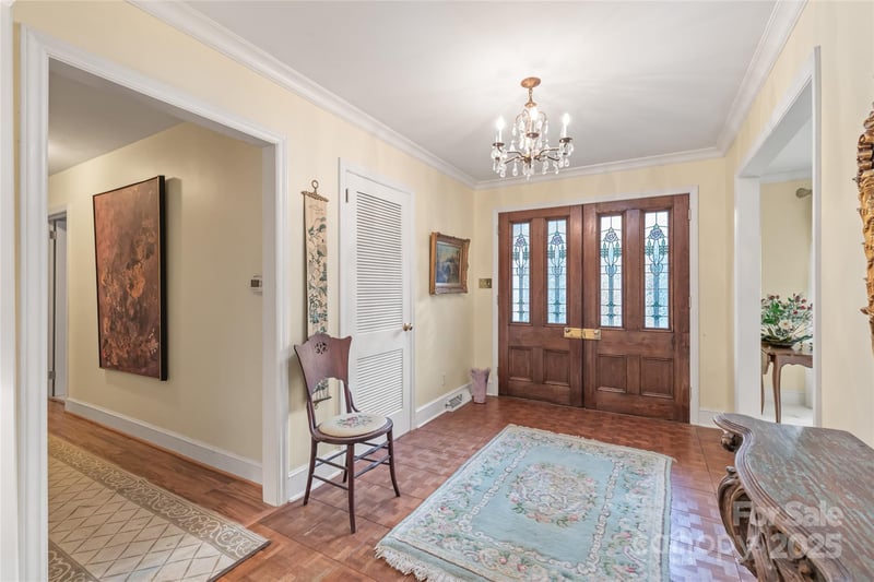 125 Great Oaks Ln, Charlotte, NC 28270