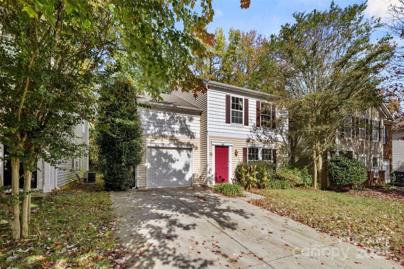 5429 Idlewild Rd N, Charlotte, NC 28227