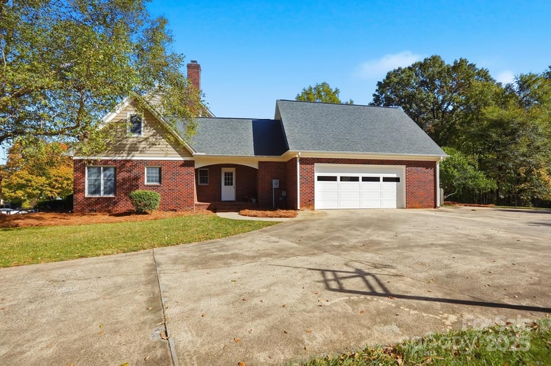 4628 Dovefield Ln, Kannapolis, NC 28081