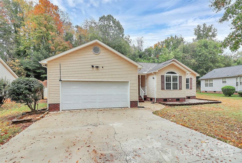 103 Wellspring Dr, Fort Mill, SC 29715