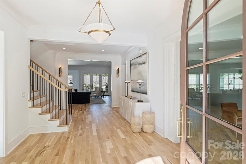 1544 Providence Dr, Charlotte, NC 28211