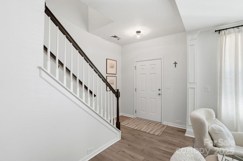5423 Fenway Dr, Charlotte, NC 28273