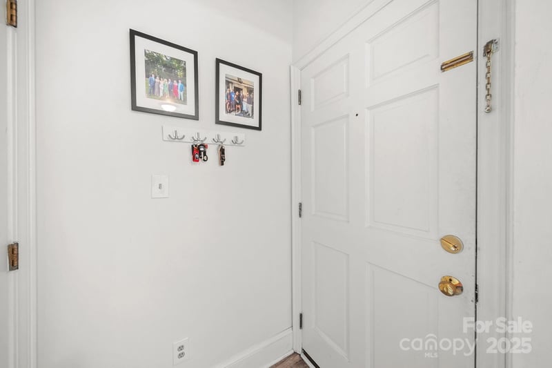 2315 Selwyn Ave #H, Charlotte, NC 28207