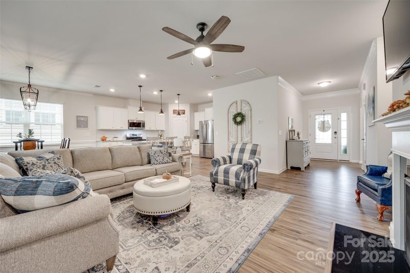 14009 Lambert Castle Dr, Charlotte, NC 28273