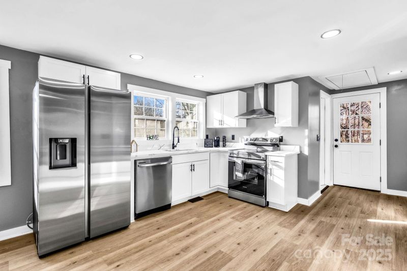 319 Hoyle Cir, Gastonia, NC 28052