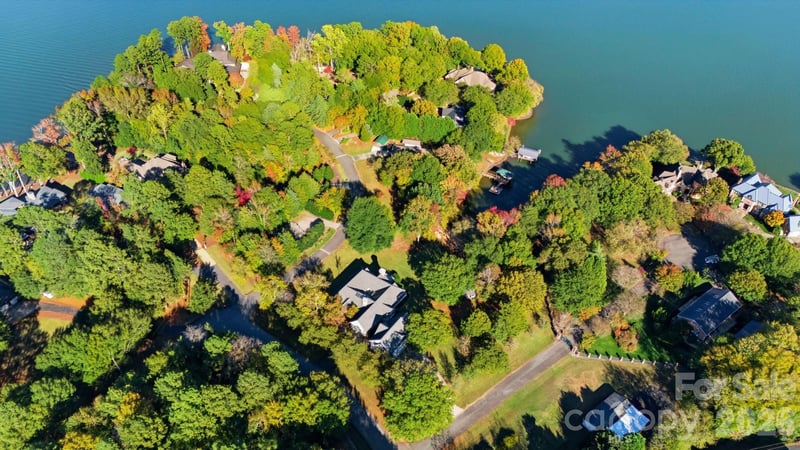 290 Blucher Cir, Lake Wylie, SC 29710