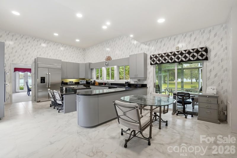 290 Blucher Cir, Lake Wylie, SC 29710