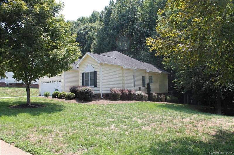 109 Bennington Dr, Stanley, NC 28164