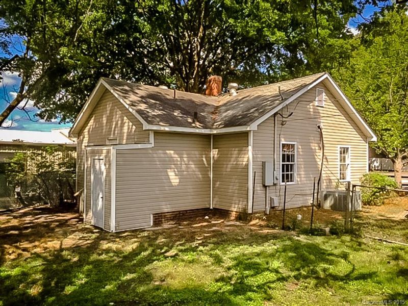 1029 Gaston Ave, Gastonia, NC 28052