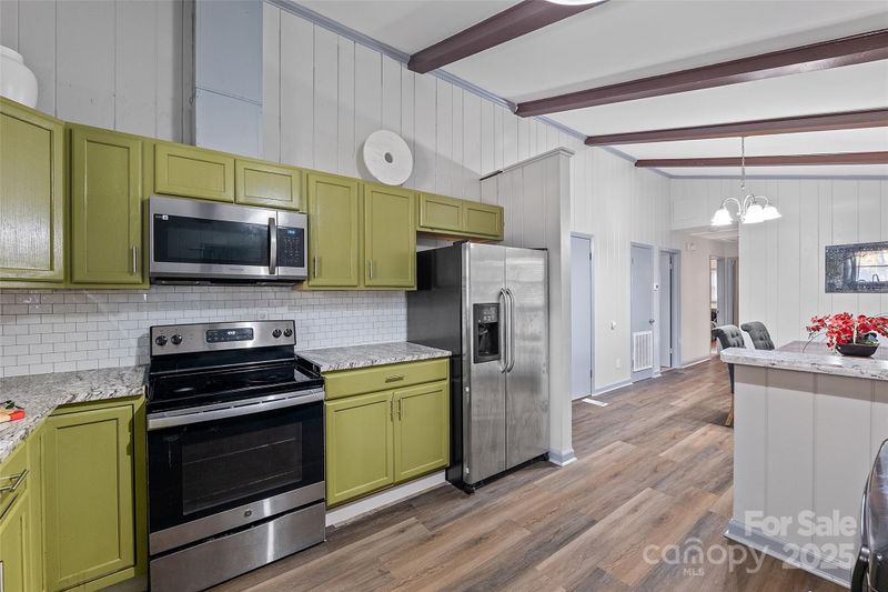 841 Squirrel Hill Rd #14, Charlotte, NC 28213