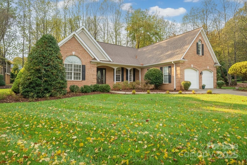 2963 Reynaud Ct, Newton, NC 28658