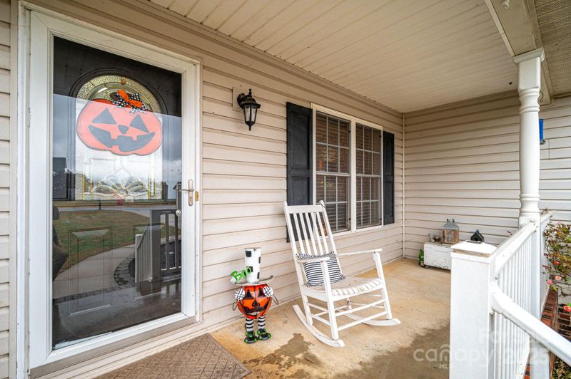 5219 Doe Meadow Ct, Crouse, NC 28033