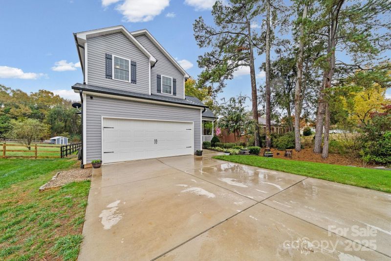 8600 Lee St, Mount Pleasant, NC 28124