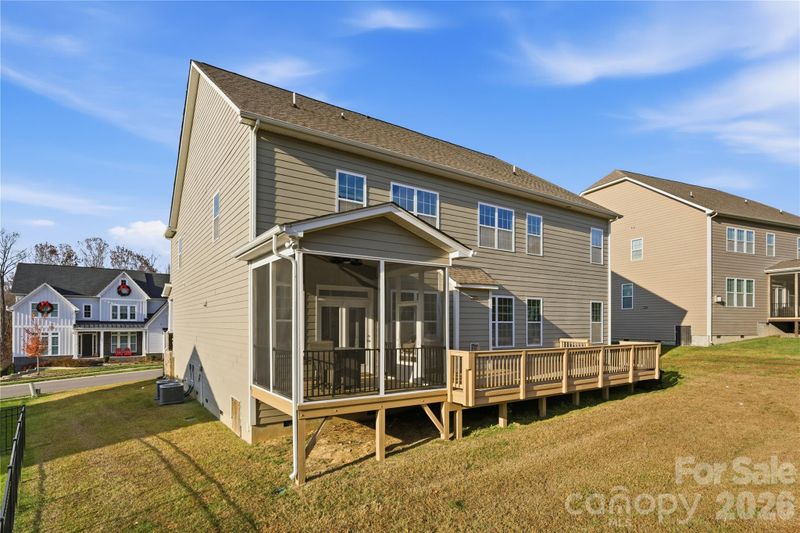 194 Forsythia Ln, Tega Cay, SC 29708