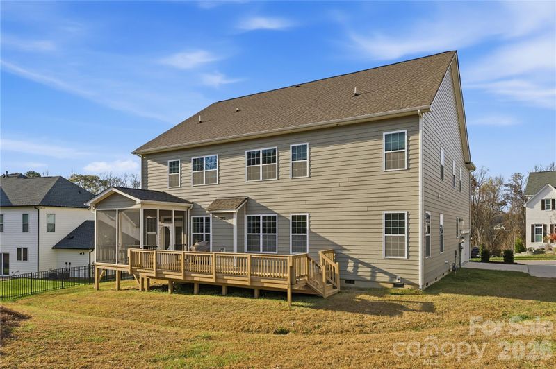 194 Forsythia Ln, Tega Cay, SC 29708