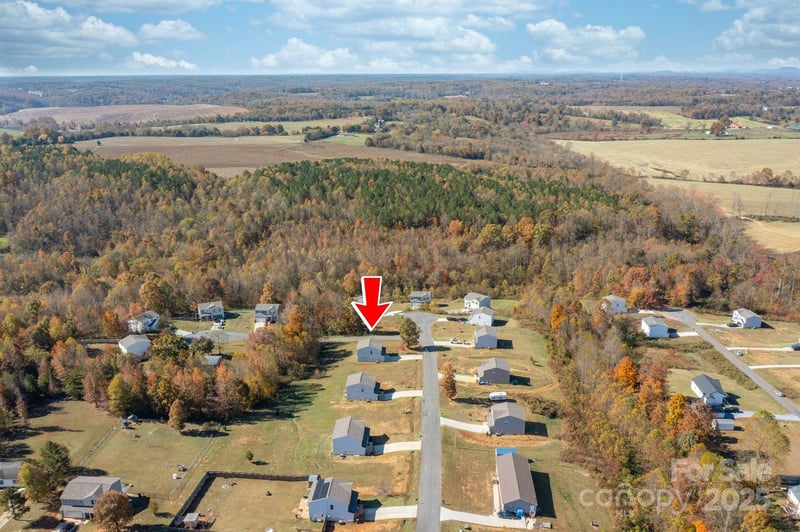 139 Jo Creek Ln, Harmony, NC 28634