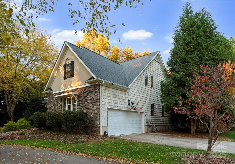 6011 Hunter Ln, Weddington, NC 28104