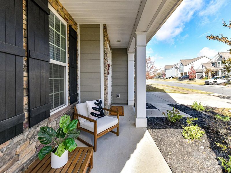 1072 Thoroughbred Dr, Iron Station, NC 28080