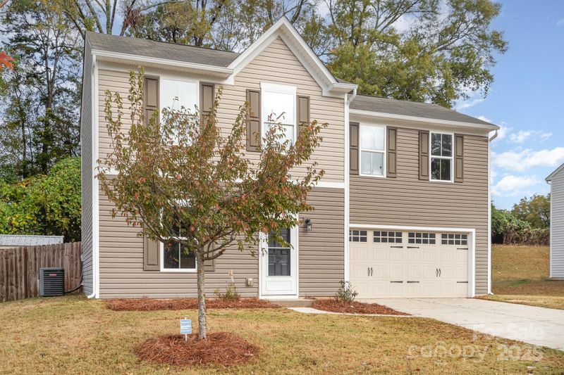 1160 Tangle Ridge Dr SE, Concord, NC 28025
