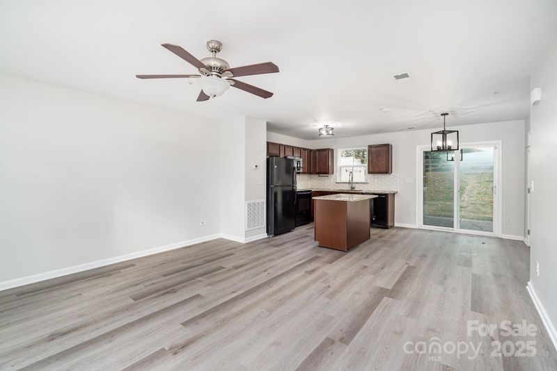 1160 Tangle Ridge Dr SE, Concord, NC 28025