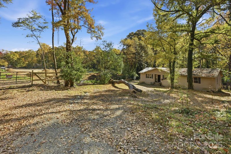 1417 Santee St, Charlotte, NC 28208