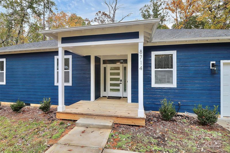8714 Vagabond Rd, Charlotte, NC 28227