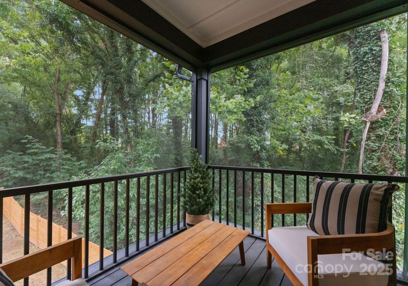 4121 Sarah Dr, Charlotte, NC 28217