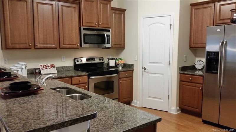 14607 Vaughn Dr, Charlotte, NC 28273