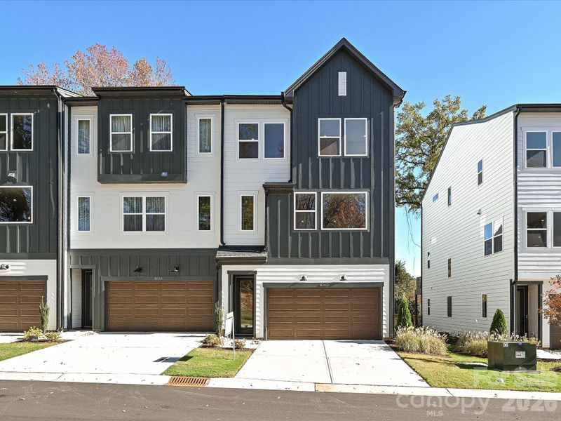 8040 Cedarsmith Ct, Charlotte, NC 28217