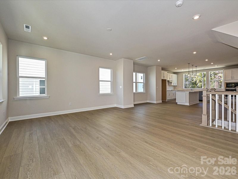 8040 Cedarsmith Ct, Charlotte, NC 28217