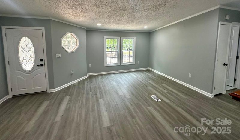 5458 Foxcroft Dr, Fort Lawn, SC 29714