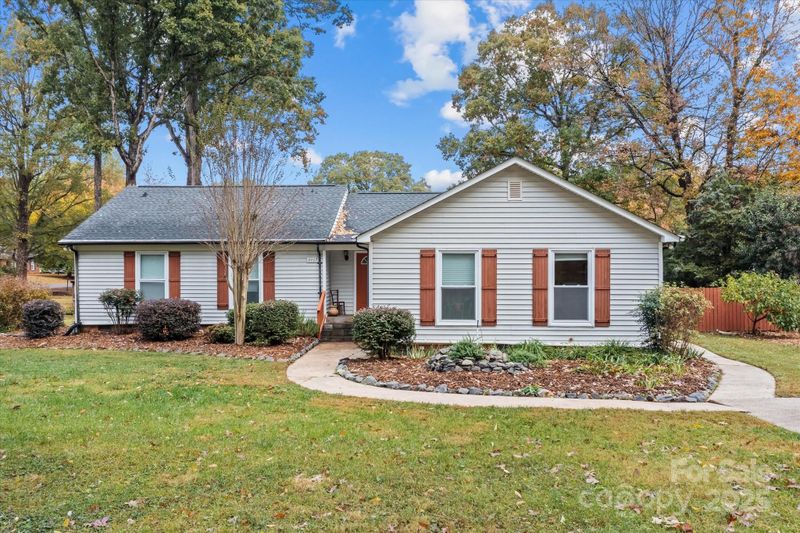 4407 Oak Ln, Charlotte, NC 28213
