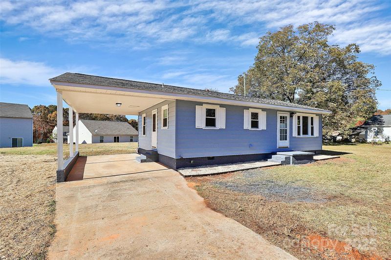 2345 Rhyne Rd, Dallas, NC 28034