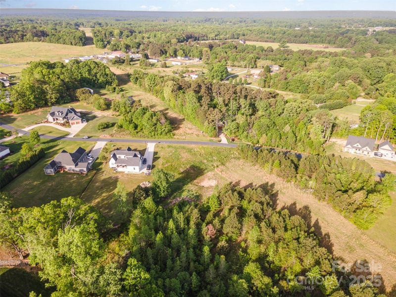 400 Forest View Dr, Kannapolis, NC 28081